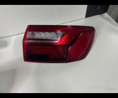 STOP FANALE LUCE LED POSTERIORE AUDI A4 2019 2023