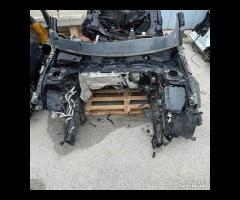 Ricambi Mercedes GLB 2022 Scocca per tagliate