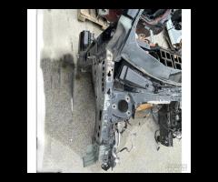 Ricambi Mercedes GLB 2022 Scocca per tagliate - 6