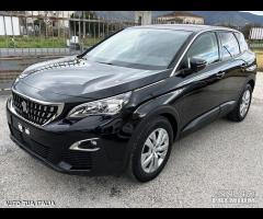 PEUGEOT 3008 1.2 BENZINA NAVI-AUTOMATICA