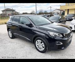 PEUGEOT 3008 1.2 BENZINA NAVI-AUTOMATICA