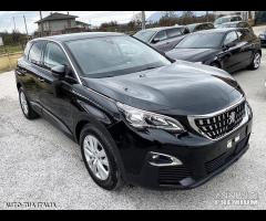 PEUGEOT 3008 1.2 BENZINA NAVI-AUTOMATICA