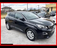 PEUGEOT 3008 1.2 PURE TECH NAVI-AUTOMATICA