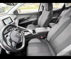 PEUGEOT 3008 1.2 PURE TECH NAVI-AUTOMATICA - 18