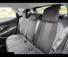 PEUGEOT 3008 1.2 PURE TECH NAVI-AUTOMATICA - 19