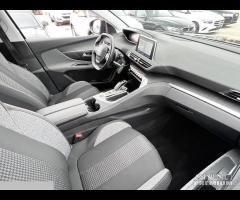 PEUGEOT 3008 1.2 PURE TECH NAVI-AUTOMATICA - 24