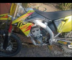 Suzuki RMZ 250 2015 - 26