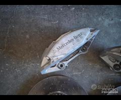Kit Freni Anteriori 4 Pot Per Mercedes C W205