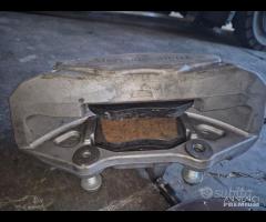 Kit Freni Anteriori 4 Pot Per Mercedes C W205