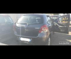 Ricambi Toyota Yaris 1.3 B del 2010