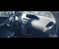 Ricambi Toyota Yaris 1.3 B del 2010 - 7