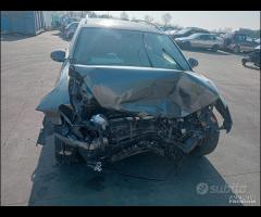 Volkswagen Golf 6 Variant 1.6TDI 2010 Per Ricambi