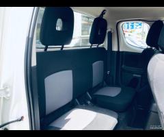Mitsubishi L200 2.3 D CABINA ESTESA 4x4 Super Se - 15