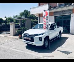 Mitsubishi L200 2.3 D CABINA ESTESA 4x4 Super Se - 18