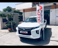 Mitsubishi L200 2.3 D CABINA ESTESA 4x4 Super Se - 19