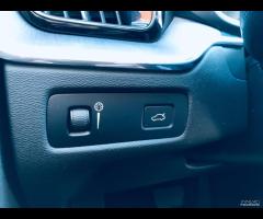 Volvo XC 60 XC60 B4 (d) AWD Geartronic Momentum Pr - 9