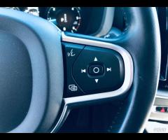 Volvo XC 60 XC60 B4 (d) AWD Geartronic Momentum Pr - 11