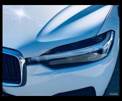 Volvo XC 60 XC60 B4 (d) AWD Geartronic Momentum Pr - 16