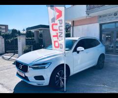 Volvo XC 60 XC60 B4 (d) AWD Geartronic Momentum Pr - 28