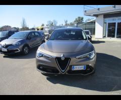 Alfa Romeo Stelvio 2.2 Turbodiesel 180 CV AT8 RWD