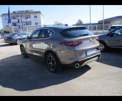 Alfa Romeo Stelvio 2.2 Turbodiesel 180 CV AT8 RWD - 6