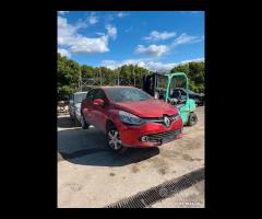 Renault Clio ricambi