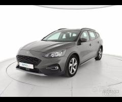 Ford focus active ricambi