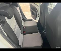 Volkswagen up! 1.0 75 CV 5p. high up! - 12