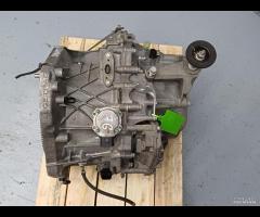 SCATOLA CAMBIO AUTOMATICO 700410 6M 281920 52KW 1.