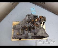 CAMBIO MANUALE 5 MARCE  HYUNDAI SANTA FE 2006 2.2