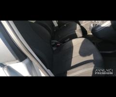 Ricambi Citroen Picasso 1.6 D del 2009 motore 9HZ - 17