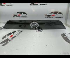 MANIGLIONE POSTERIORE CON LUCI NISSAN QASHQAI 9081
