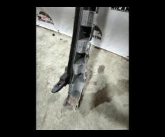 SUPPORTO STAFFA CENTRALE PARAURTI ANTERIORE MERCED - 11