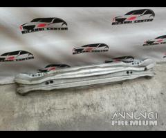 TRAVERSA PARAURTI POSTERIORE  VOLVO V40 2013 31299