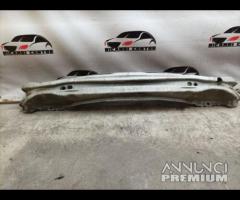 TRAVERSA PARAURTI POSTERIORE  VOLVO V40 2013 31299