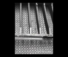 GRIGLIA PARAURTI ANTERIORE SX DX BMW E90 7120007 7 - 6