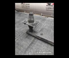 TRAVERSA RINFORZO PARAURTI ANTERIORE PEUGEOT 5008 - 17