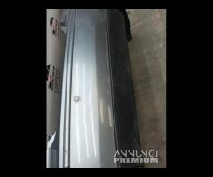 PARAURTI POSTERIORE CON SENSORI DI PARCHEGGIO JAGU - 12