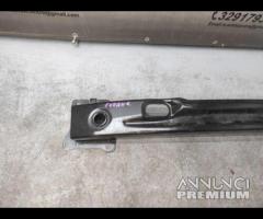 TRAVERSA RINFORZO PARAURTI POSTERIORE LAND ROVER E
