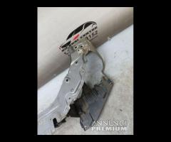 SUPPORTO PARAURTI ANTERIORE LAND ROVER FREELANDER