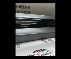 GRIGLIA STAMPAGGIO PORTA POSTERIORE DX RANGE ROVER - 6