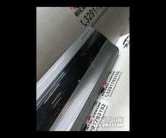 GRIGLIA STAMPAGGIO PORTA POSTERIORE DX RANGE ROVER - 9