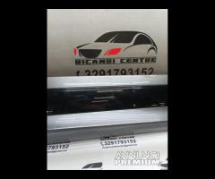 GRIGLIA STAMPAGGIO PORTA POSTERIORE DX RANGE ROVER - 12