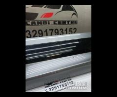 GRIGLIA STAMPAGGIO PORTA POSTERIORE SX RANGE ROVER - 6