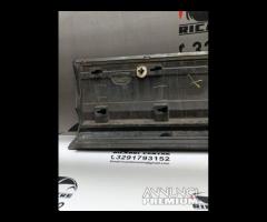 GRIGLIA STAMPAGGIO PORTA POSTERIORE SX RANGE ROVER - 17