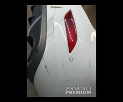 PARAURTI POSTERIORE CON SENSORI DI PARCHEGGIO VOLV