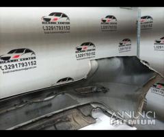 PARAURTI POSTERIORE CON SENSORI DI PARCHEGGIO VOLV - 22