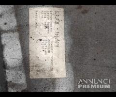 PARAURTI POSTERIORE CON SENSORI DI PARCHEGGIO VOLK - 19