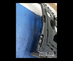 STAFFA DI MONTAGGIO PARAURTI POSTERIORE SINISTRA B - 10