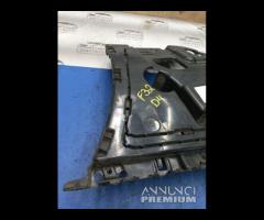 STAFFA DI MONTAGIO PARAURTI POSTERIORE DESTRA BMW